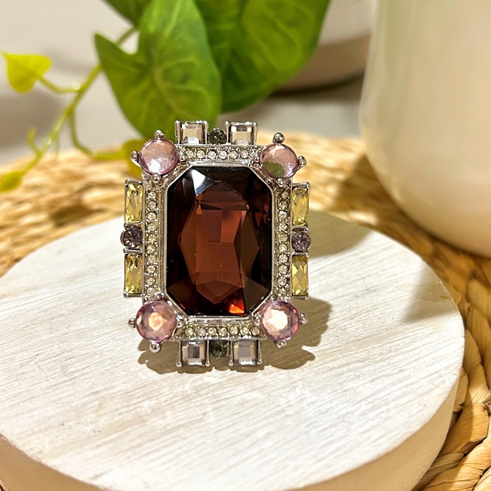 Vintage Chunky Cocktail Ring, with gorgeous colored crystal rhinestones - Picture 2 of 16